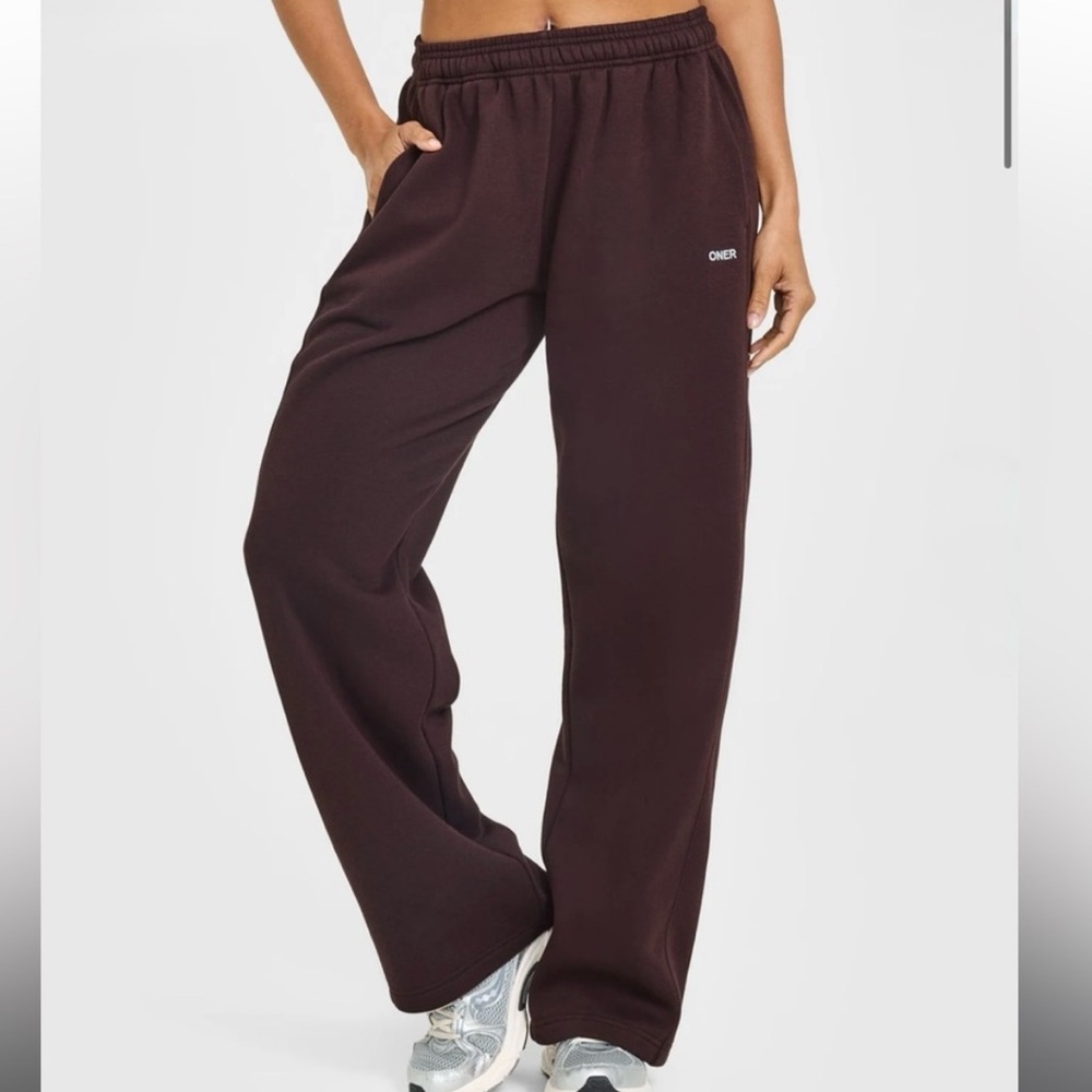 One active Brown Foundations straight leg sweatpants - Picture 2 of 4